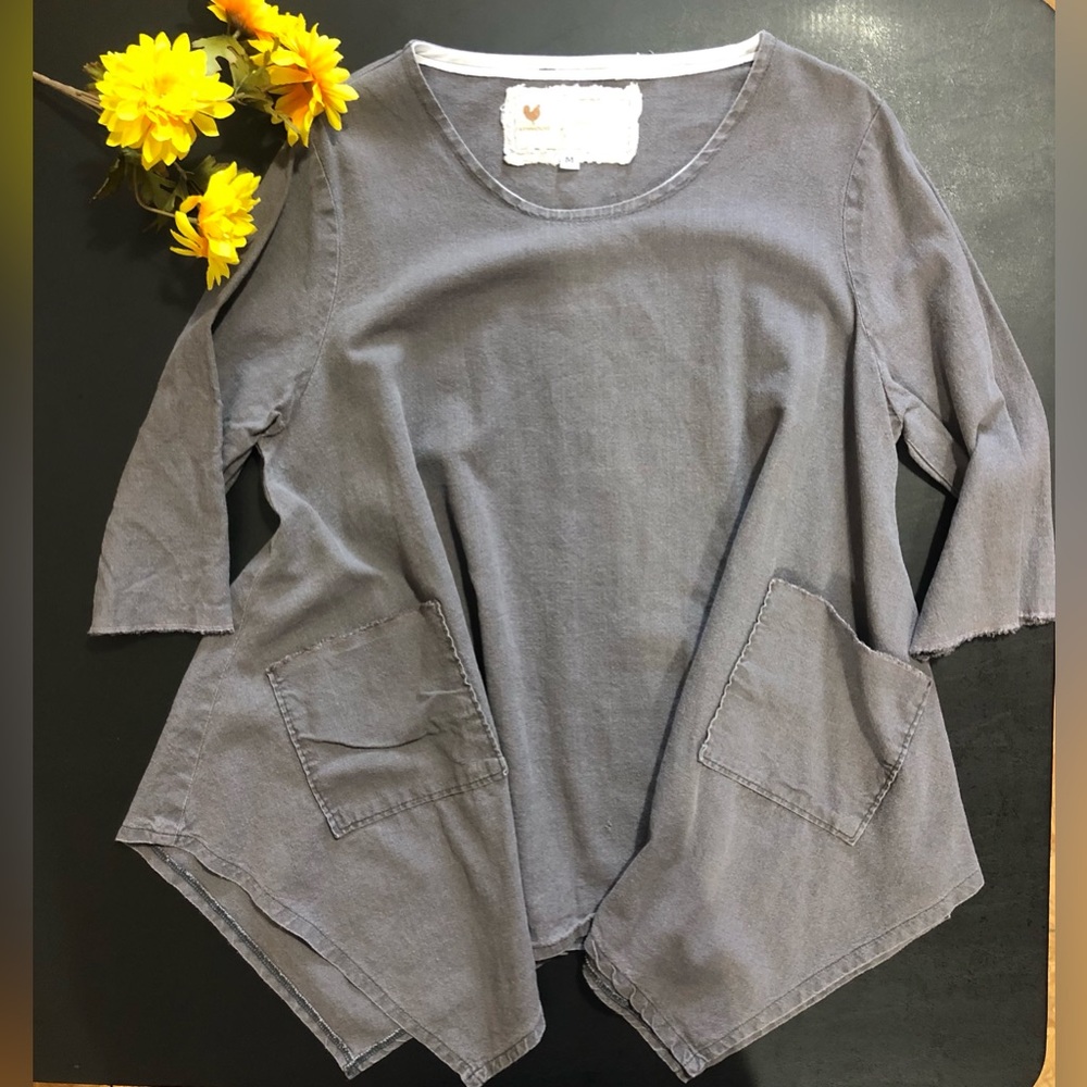 Farmhouse Frocks Handmade gray handkerchief hem linen blouse medium